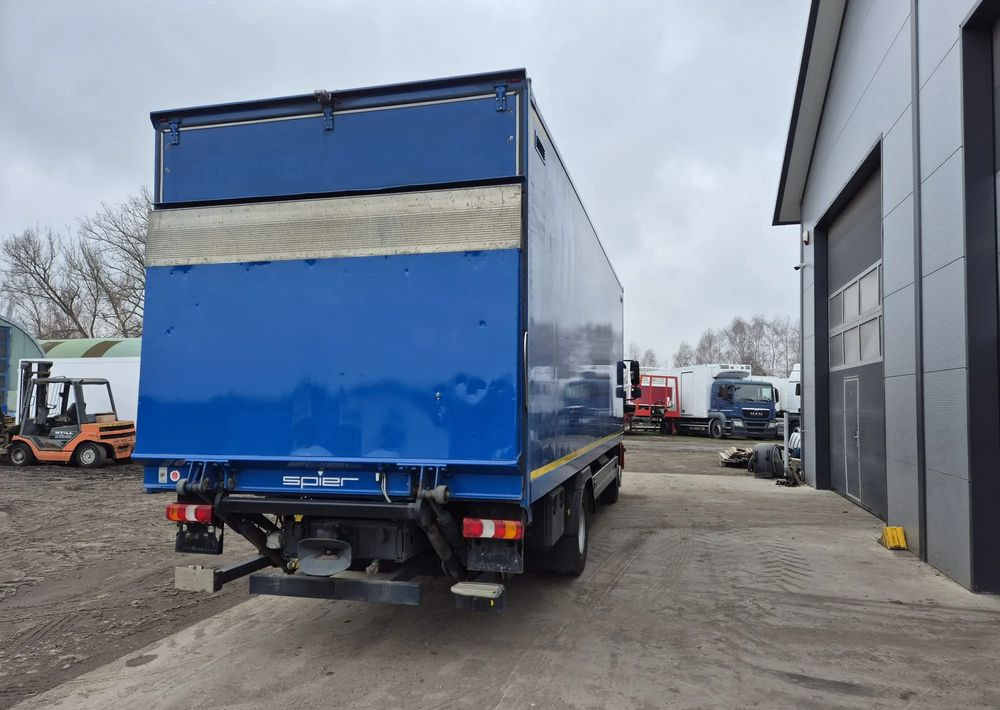 Mercedes-Benz Atego 1330 Euro 6 - Koffer LKW: das Bild 3 Mercedes-Benz Atego 1330 Euro 6 - Koffer LKW: das Bild 3