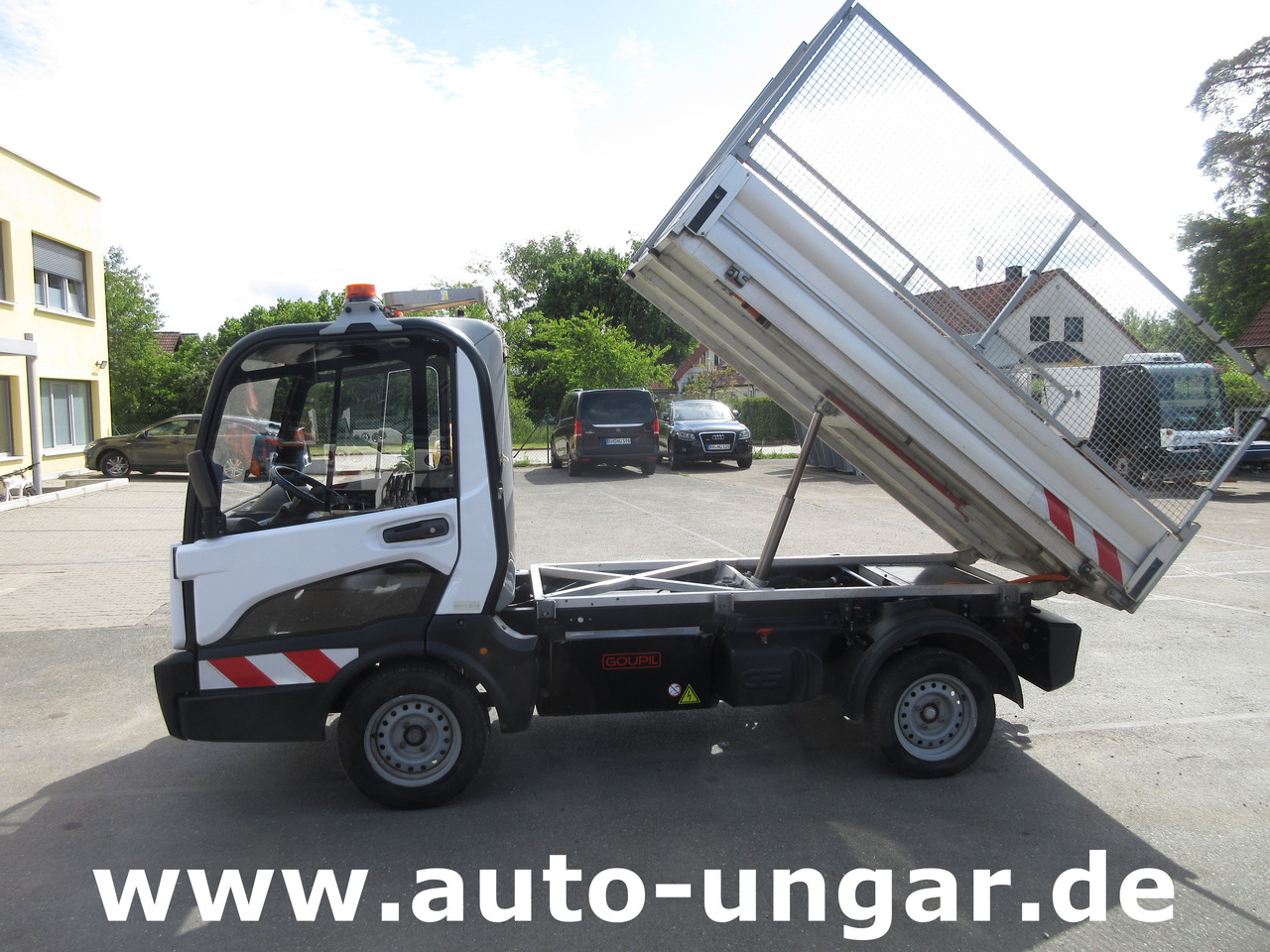 GOUPIL G5 Kipper lange Pritsche AHK Bordwanderhöhung Elektrofahrzeug - Elektro-Nutzfahrzeug: das Bild 4 GOUPIL G5 Kipper lange Pritsche AHK Bordwanderhöhung Elektrofahrzeug - Elektro-Nutzfahrzeug: das Bild 4