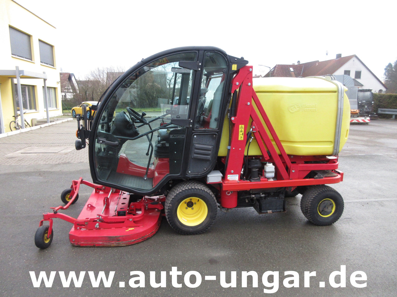 Gianni Ferrari Turbo 4 T Cruiser Großflächenmäher 4x4 mit Hochentleerung Bj. 2015 - Kommunaltraktor: das Bild 4 Gianni Ferrari Turbo 4 T Cruiser Großflächenmäher 4x4 mit Hochentleerung Bj. 2015 - Kommunaltraktor: das Bild 4