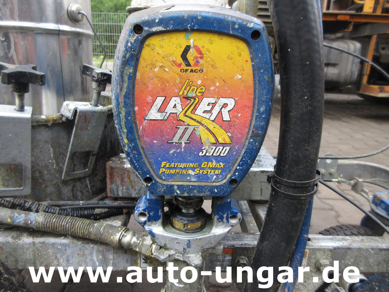 Graco LineLazer II 3900 Airless Roadmarking Machine Hofmann Markiermaschine - Asphalttechnik: das Bild 4 Graco LineLazer II 3900 Airless Roadmarking Machine Hofmann Markiermaschine - Asphalttechnik: das Bild 4