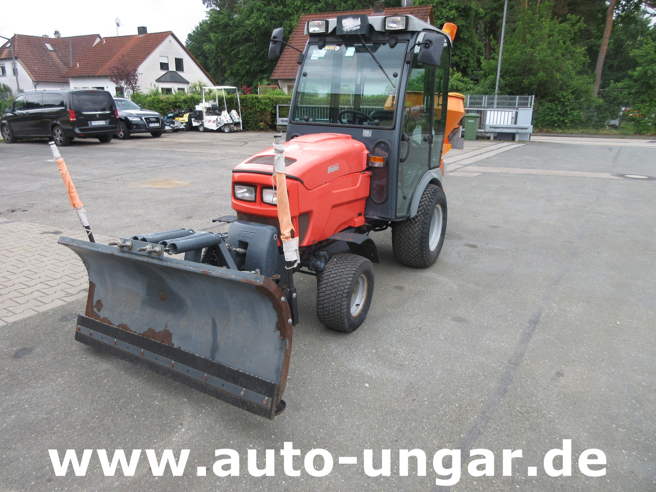 HAKO Hakotrac 2650 DA Winterdienst Schneepflug & Streuer 4x4 Zapfwelle Hydraulik - Kommunaltraktor: das Bild 1 HAKO Hakotrac 2650 DA Winterdienst Schneepflug & Streuer 4x4 Zapfwelle Hydraulik - Kommunaltraktor: das Bild 1