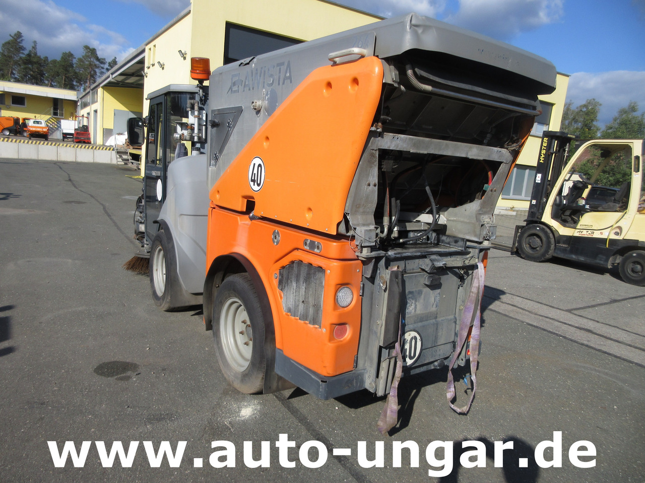Hako CM 1600 Kehrmaschine 4x4 Baujahr 2018 3 Besen MOTORSCHADEN - Kehrmaschine: das Bild 5 Hako CM 1600 Kehrmaschine 4x4 Baujahr 2018 3 Besen MOTORSCHADEN - Kehrmaschine: das Bild 5