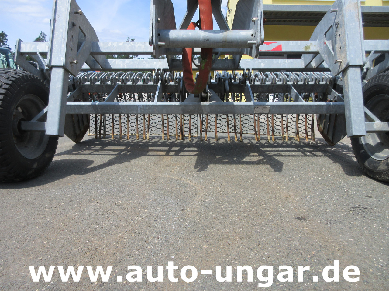 Kommunal-/ Sonderfahrzeug Beachtech Legiret Geomonier Beach Tech Strandreiniger Sandreiniger Traktoranbau Beachcleaner: das Bild 8