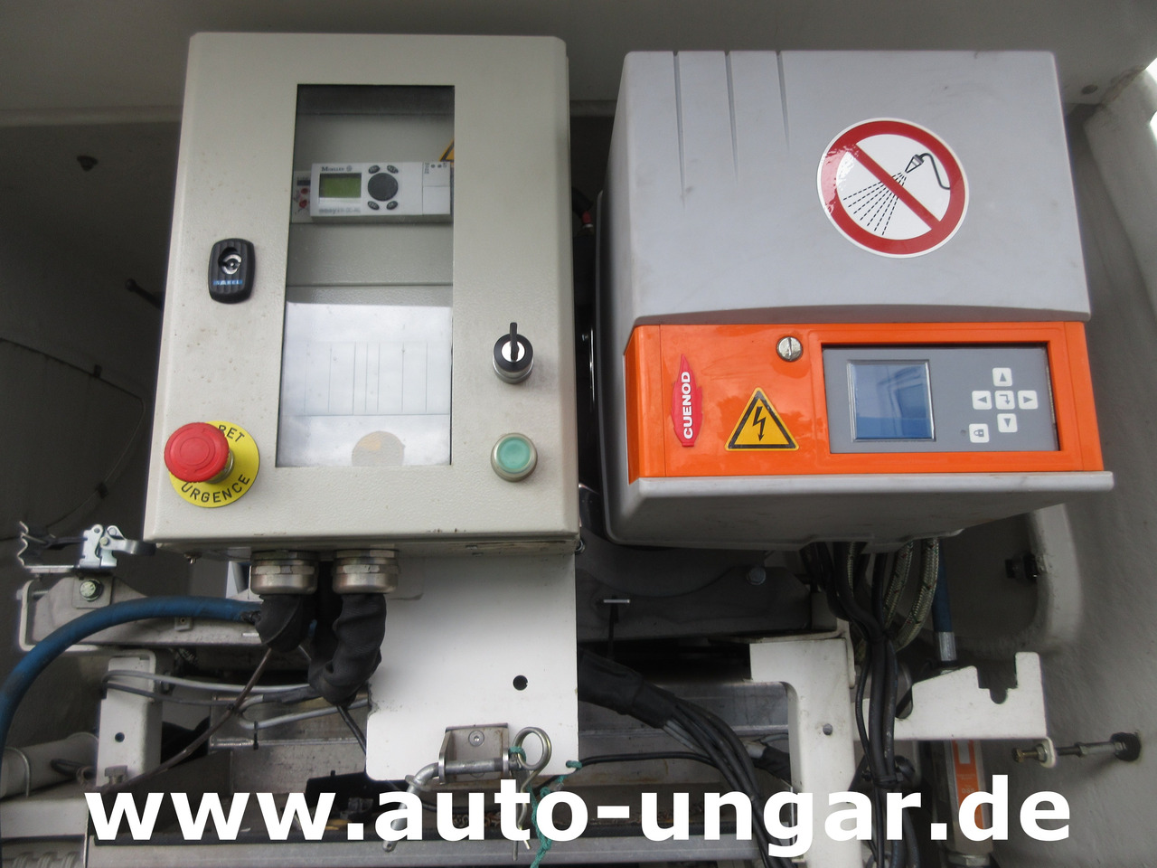 Kommunal-/ Sonderfahrzeug CMAR NC300 Schwemmaufbau Laveuse Bj. 2014 für Multicar Tremo Hochdruck: das Bild 9 Kommunal-/ Sonderfahrzeug CMAR NC300 Schwemmaufbau Laveuse Bj. 2014 für Multicar Tremo Hochdruck: das Bild 9