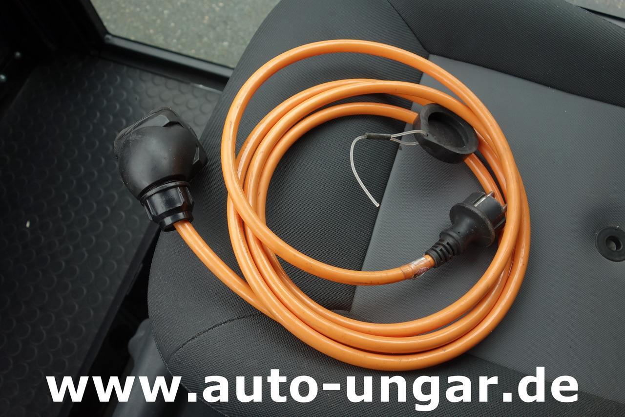 Koffer Transporter, Elektro-Transporter Mega Mega - Aixam Mega RM H9 Koffer Elektro: das Bild 18