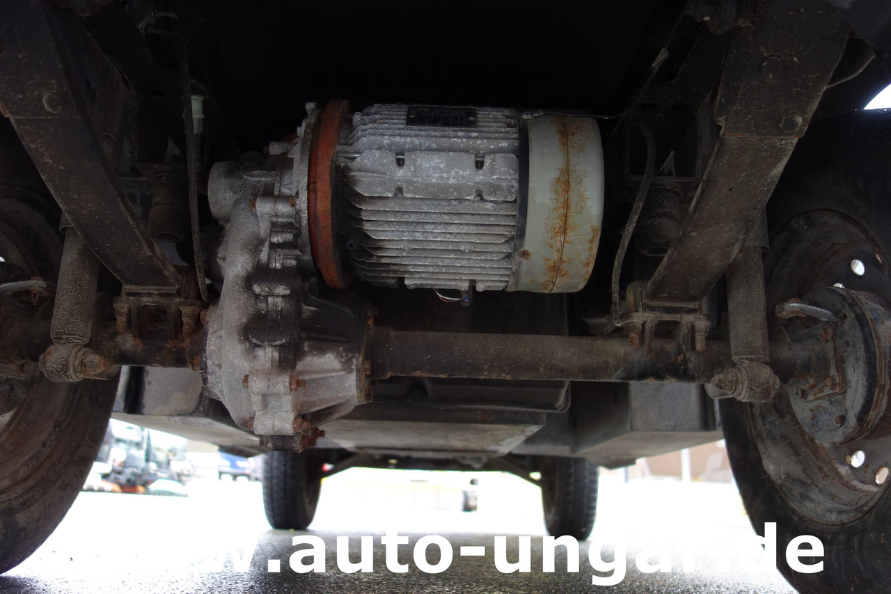 Koffer Transporter, Elektro-Transporter Mega Mega - Aixam Mega RM H9 Koffer Elektro: das Bild 11