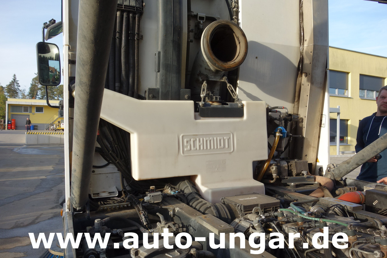SCHMIDT Cleango 500 EURO 5 3. Besen Baujahr 2013 Kehrmaschine Straßenkehrmaschine - Kehrmaschine: das Bild 4 SCHMIDT Cleango 500 EURO 5 3. Besen Baujahr 2013 Kehrmaschine Straßenkehrmaschine - Kehrmaschine: das Bild 4