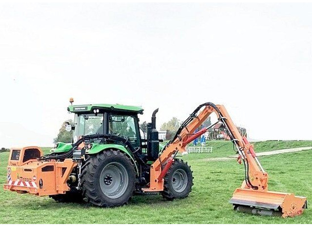 Deutz-Fahr 5105 GS +(HR)Rasco -BRK 6000 - Traktor: das Bild 1 Deutz-Fahr 5105 GS +(HR)Rasco -BRK 6000 - Traktor: das Bild 1