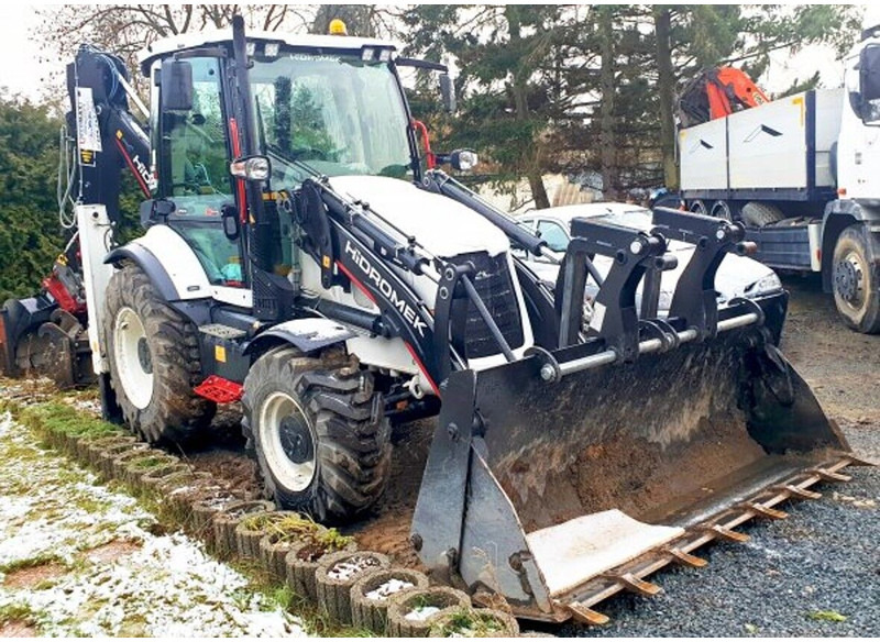 Hidromek HMK 102 B - Baggerlader: das Bild 1 Hidromek HMK 102 B - Baggerlader: das Bild 1