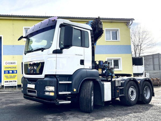 MAN 6x2 TGA 26.360 +17m HMF - Sattelzugmaschine: das Bild 1 MAN 6x2 TGA 26.360 +17m HMF - Sattelzugmaschine: das Bild 1