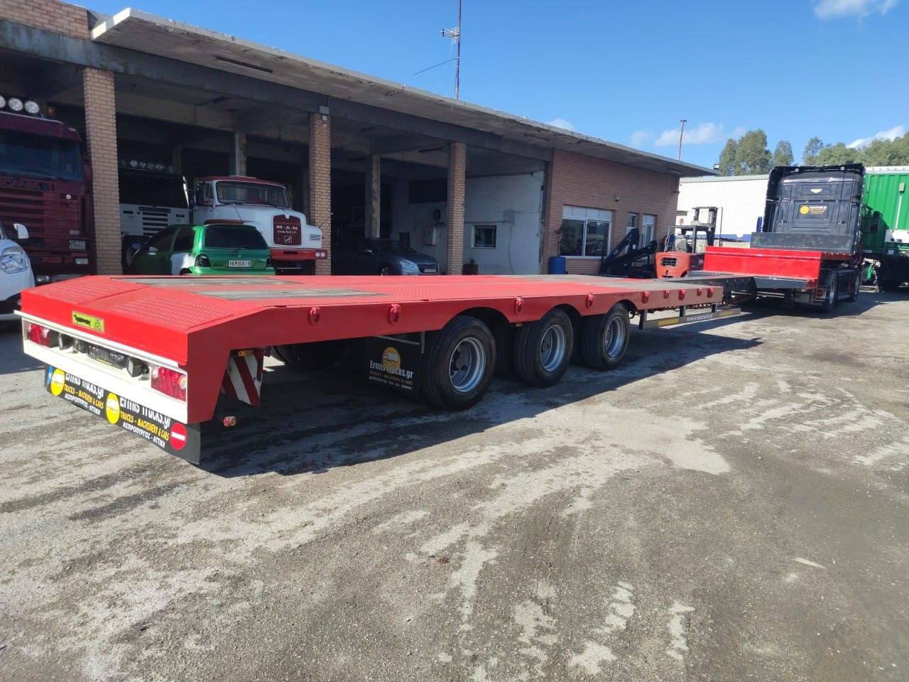 Lintrailers 3Lsdu18.30 - Tieflader Auflieger: das Bild 2 Lintrailers 3Lsdu18.30 - Tieflader Auflieger: das Bild 2