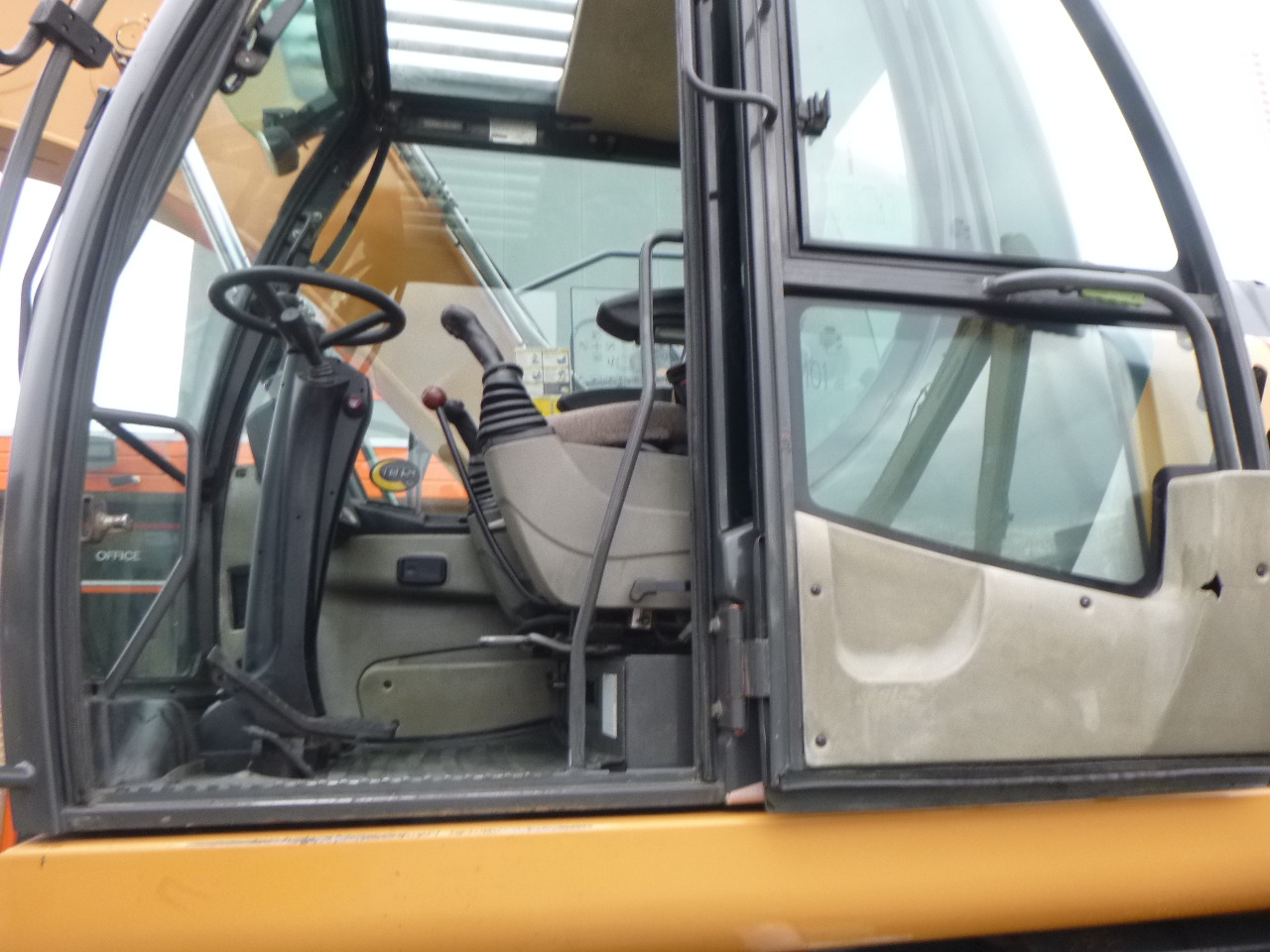 Mobilbagger CASE WX148: das Bild 27