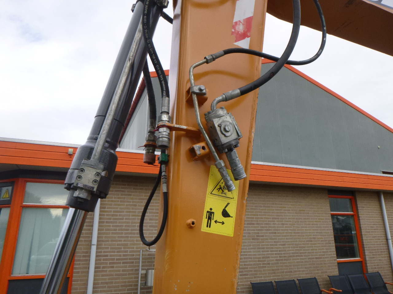 Mobilbagger CASE WX148: das Bild 10