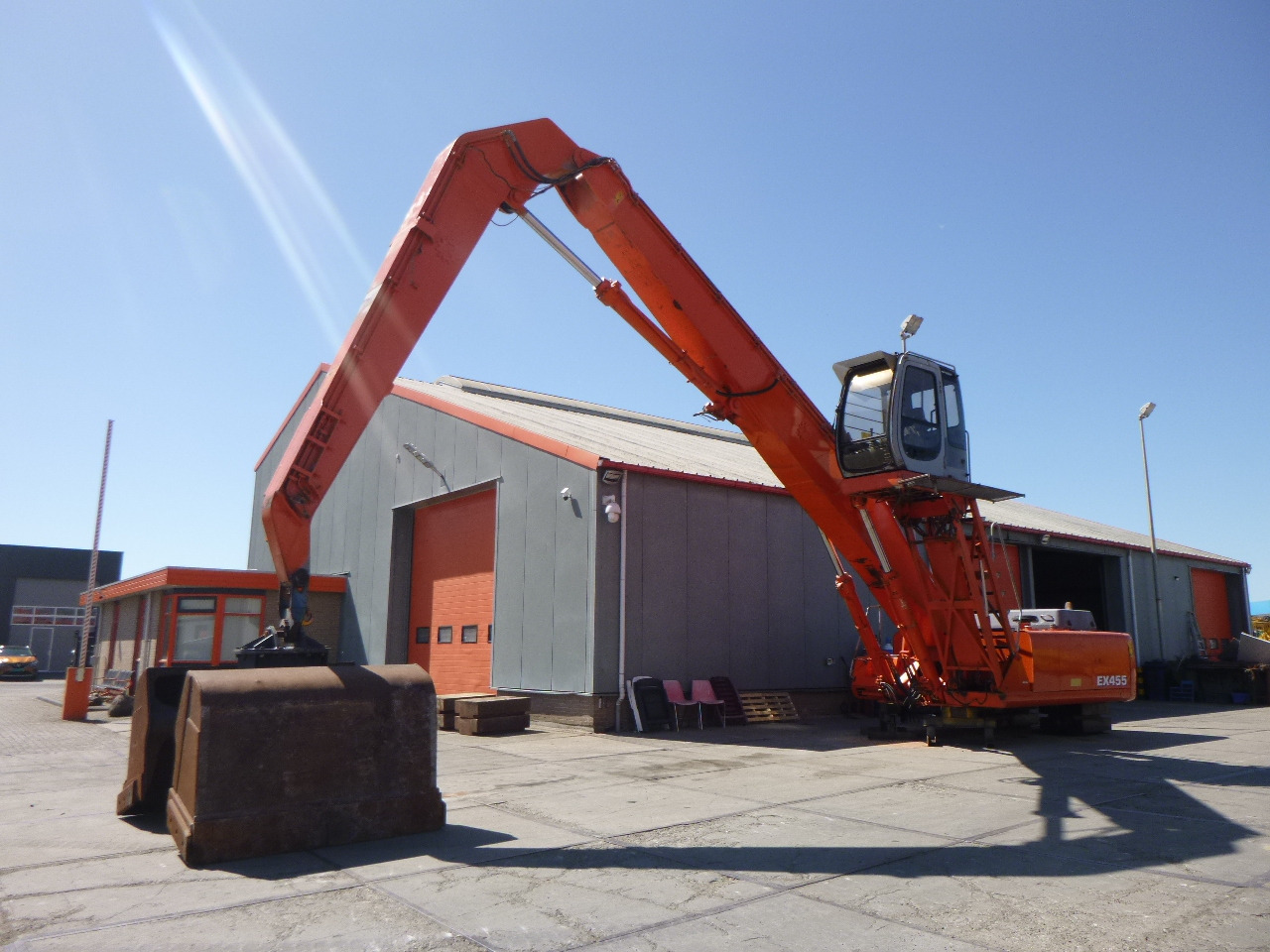 FIAT-HITACHI EX455 Stationary dock/ship material handler - Umschlagbagger: das Bild 1 FIAT-HITACHI EX455 Stationary dock/ship material handler - Umschlagbagger: das Bild 1