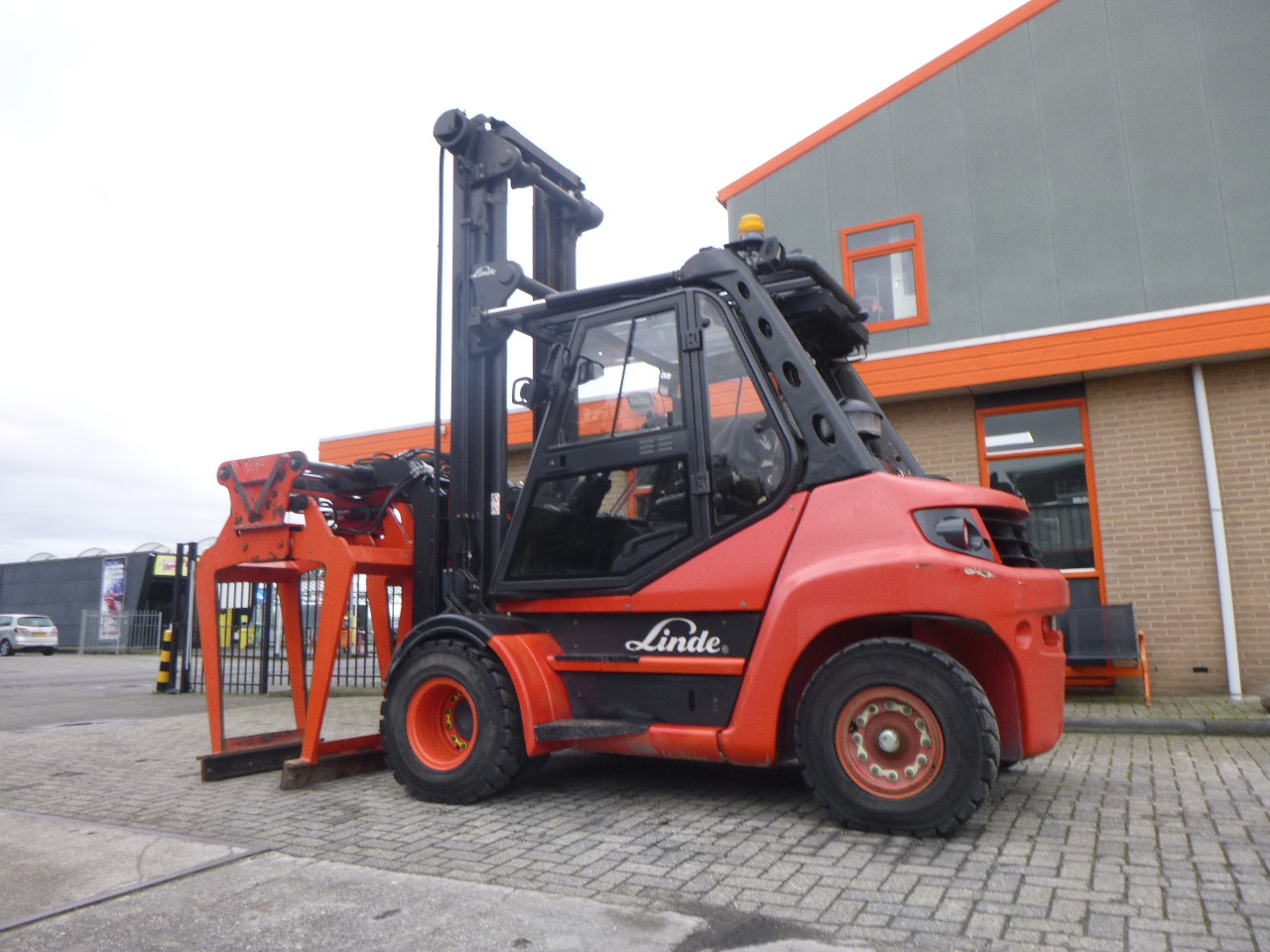 LINDE H70D-02 - Dieselstapler: das Bild 1 LINDE H70D-02 - Dieselstapler: das Bild 1