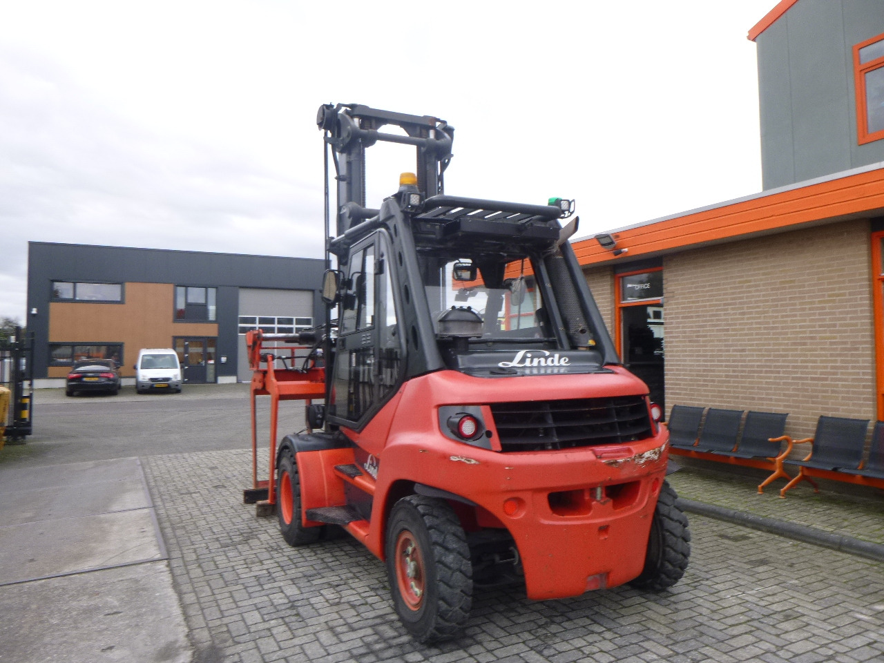 LINDE H70D-02 - Dieselstapler: das Bild 4 LINDE H70D-02 - Dieselstapler: das Bild 4