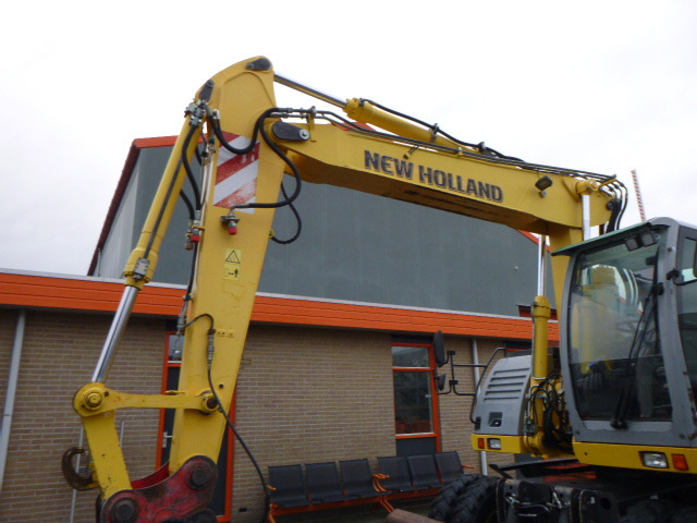 Mobilbagger NEW HOLLAND MH PLUS: das Bild 14