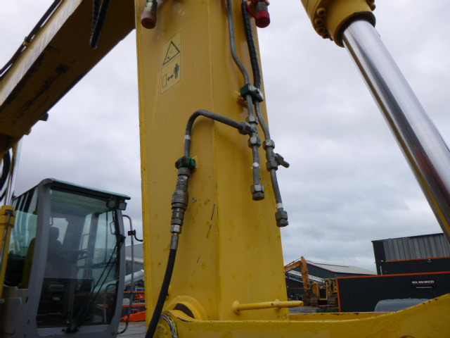 Mobilbagger NEW HOLLAND MH PLUS: das Bild 11