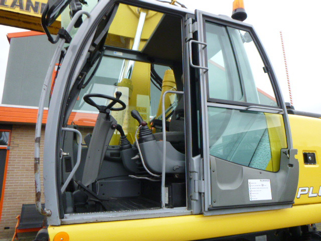 Mobilbagger NEW HOLLAND MH PLUS: das Bild 23