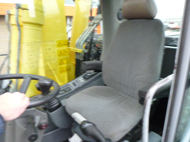 Mobilbagger NEW HOLLAND MH PLUS: das Bild 24