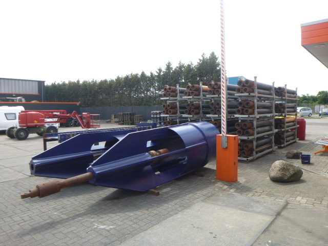 PIPELINE PULLING UNIT PIPE RAMMING PULLING UNIT PIPE RAMMING - Horizontalbohrgerät: das Bild 5 PIPELINE PULLING UNIT PIPE RAMMING PULLING UNIT PIPE RAMMING - Horizontalbohrgerät: das Bild 5