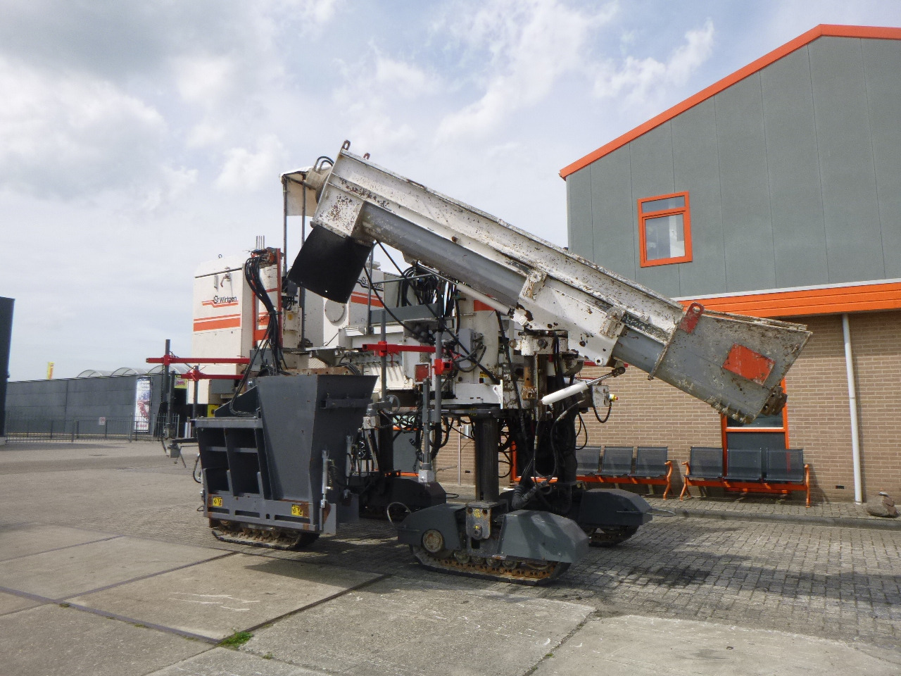 WIRTGEN SP250 - Gleitschalungsfertiger: das Bild 3 WIRTGEN SP250 - Gleitschalungsfertiger: das Bild 3
