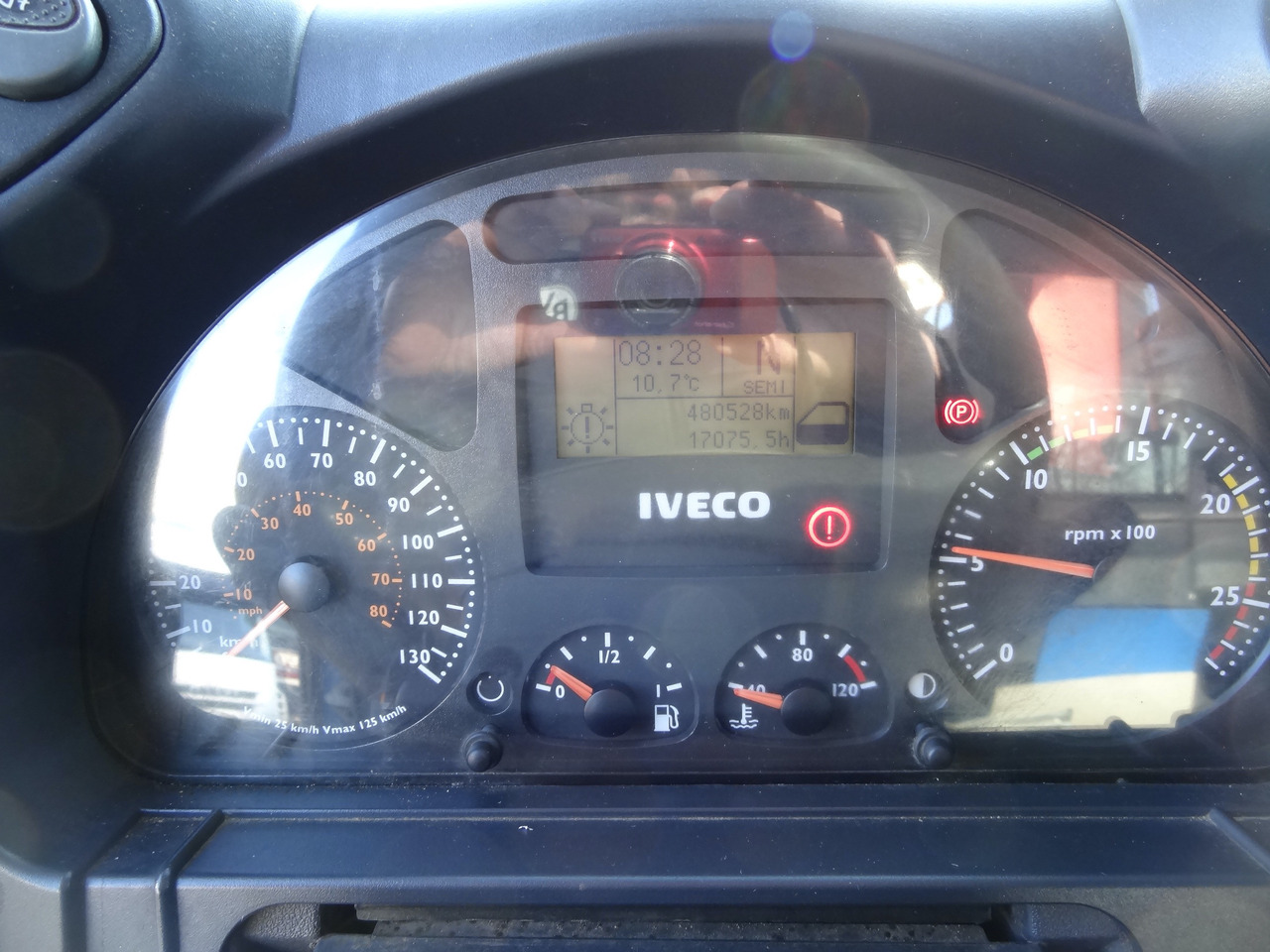 Iveco Trakker AD340T41 8X4 Kipper Kran Palfinger 23002 - Autokran, Kipper: das Bild 3 Iveco Trakker AD340T41 8X4 Kipper Kran Palfinger 23002 - Autokran, Kipper: das Bild 3