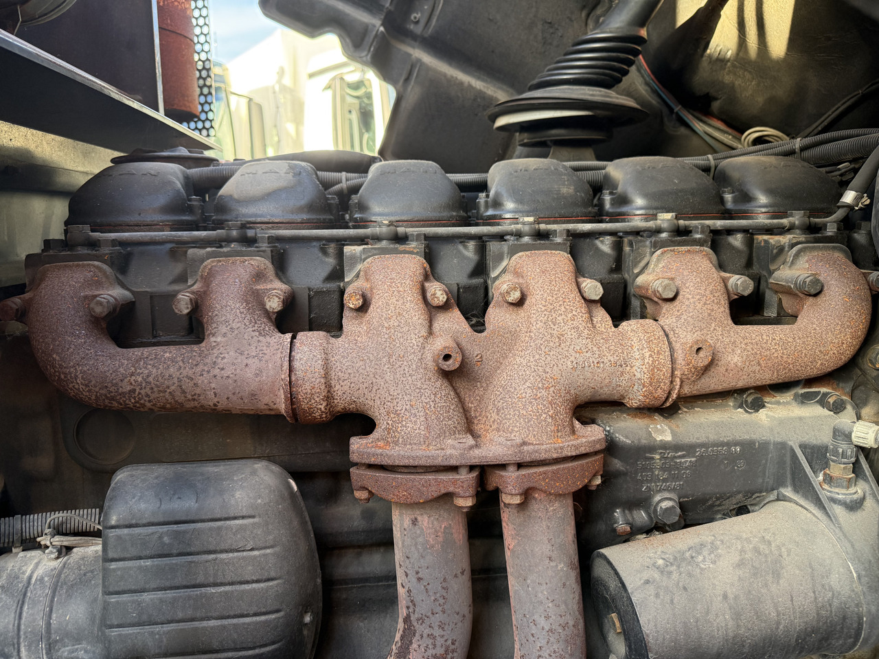 MAN F90 16.242 4X4 / Feuerwehr - Fahrgestell LKW: das Bild 2 MAN F90 16.242 4X4 / Feuerwehr - Fahrgestell LKW: das Bild 2