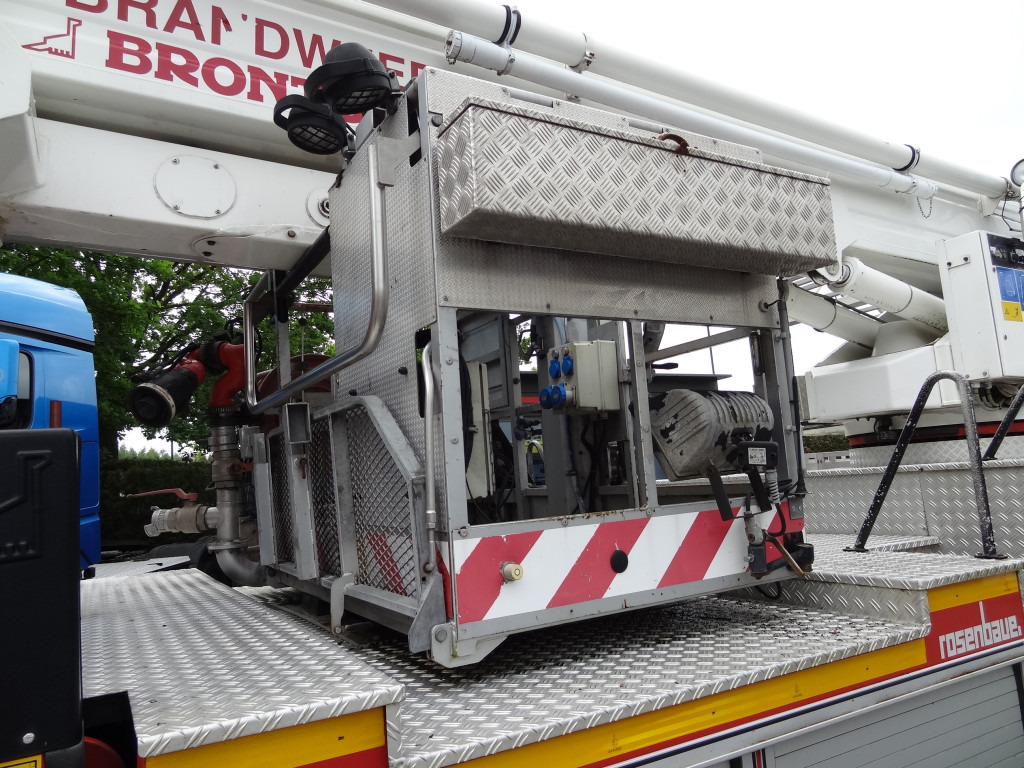 MAN L2000 18.284 Feuerwehr Bronto Skylift 27 Meter - LKW mit Arbeitsbühne: das Bild 3 MAN L2000 18.284 Feuerwehr Bronto Skylift 27 Meter - LKW mit Arbeitsbühne: das Bild 3