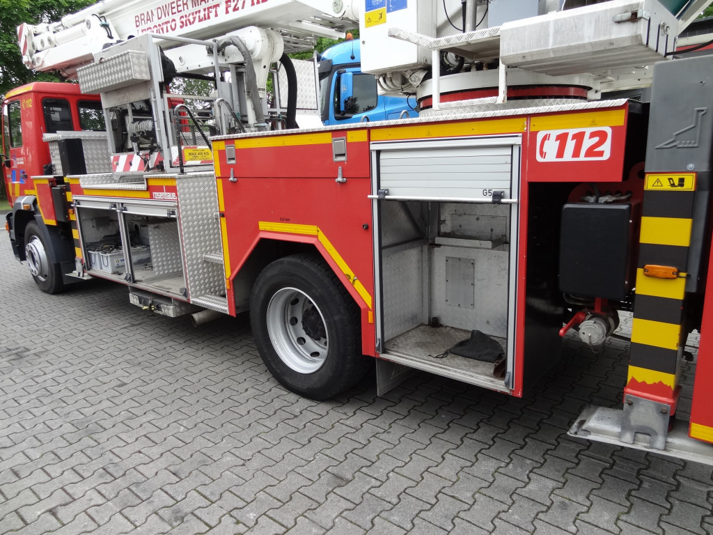 MAN L2000 18.284 Feuerwehr Bronto Skylift 27 Meter - LKW mit Arbeitsbühne: das Bild 4 MAN L2000 18.284 Feuerwehr Bronto Skylift 27 Meter - LKW mit Arbeitsbühne: das Bild 4