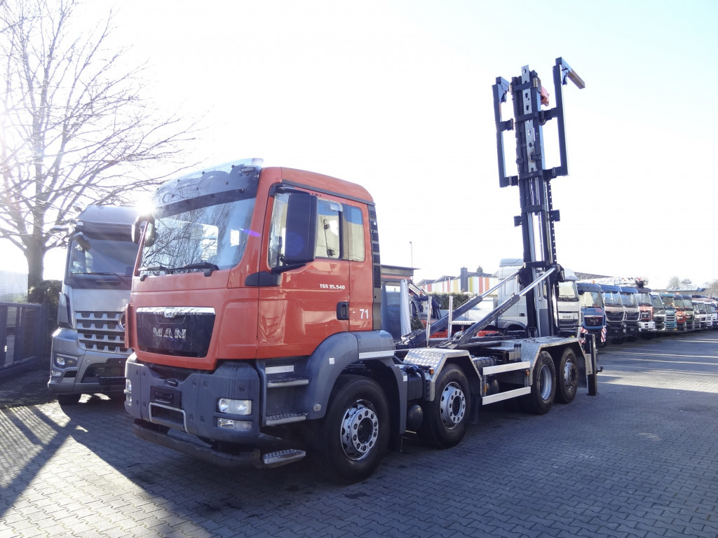 MAN TGS 35.440 8X2 Haken/ Silosteller M-Tec - Abrollkipper: das Bild 1 MAN TGS 35.440 8X2 Haken/ Silosteller M-Tec - Abrollkipper: das Bild 1