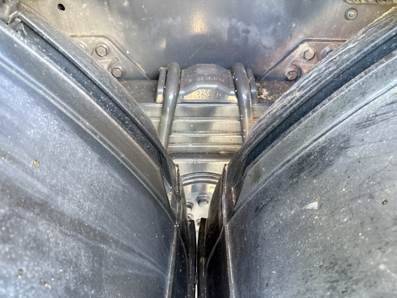 MAN TGS 41.500 8X6 BB Meiller - Kipper: das Bild 3 MAN TGS 41.500 8X6 BB Meiller - Kipper: das Bild 3