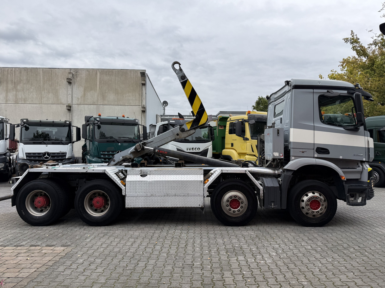 Mercedes-Benz Arocs 3245 K 8X4 Haken – Leasing Mercedes-Benz Arocs 3245 K 8X4 Haken: das Bild 9 Mercedes-Benz Arocs 3245 K 8X4 Haken – Leasing Mercedes-Benz Arocs 3245 K 8X4 Haken: das Bild 9