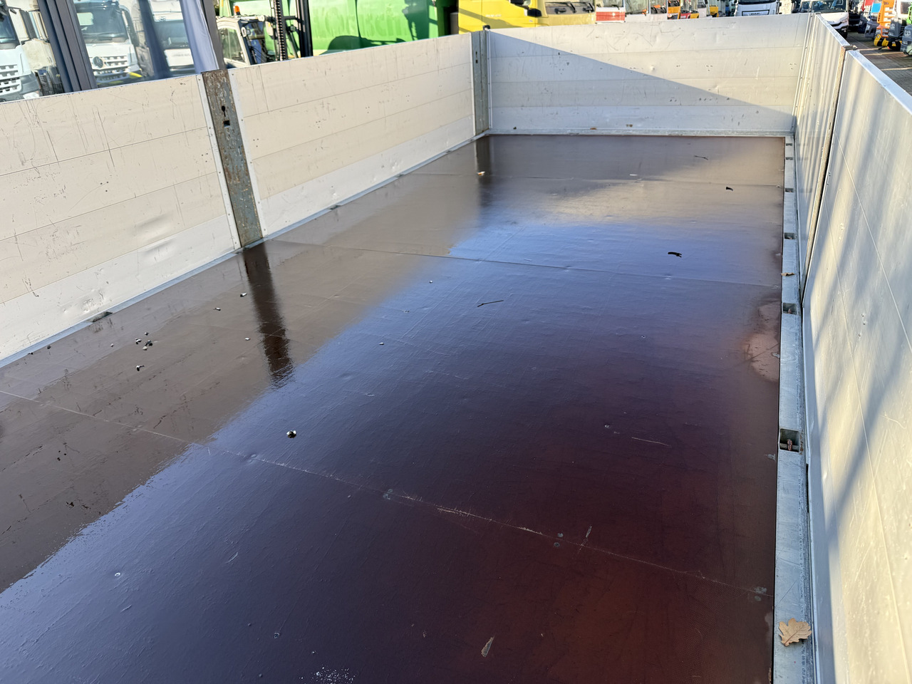 Mercedes-Benz Atego 1524 Palfinger 12002 bis 19 Meter - Pritsche LKW, Autokran: das Bild 5 Mercedes-Benz Atego 1524 Palfinger 12002 bis 19 Meter - Pritsche LKW, Autokran: das Bild 5