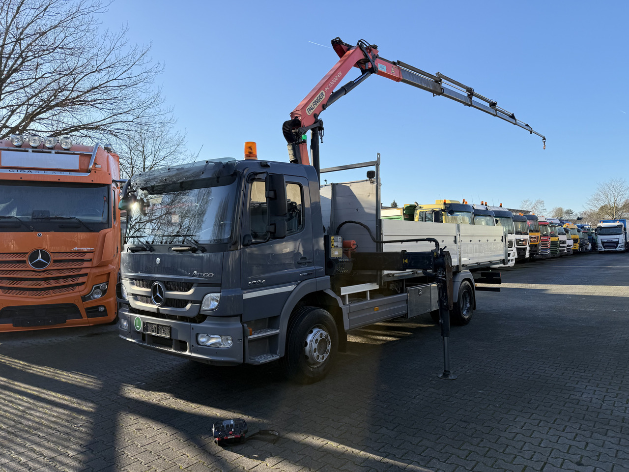 Mercedes-Benz Atego 1524 Palfinger 12002 bis 19 Meter - Pritsche LKW, Autokran: das Bild 1 Mercedes-Benz Atego 1524 Palfinger 12002 bis 19 Meter - Pritsche LKW, Autokran: das Bild 1
