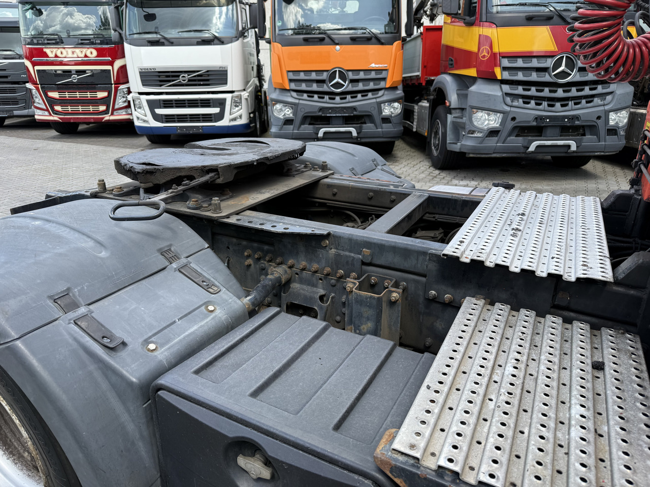 MAN TGA 18.430 Kran Palfinger 16502 bis 26.5 Meter - Sattelzugmaschine: das Bild 2 MAN TGA 18.430 Kran Palfinger 16502 bis 26.5 Meter - Sattelzugmaschine: das Bild 2