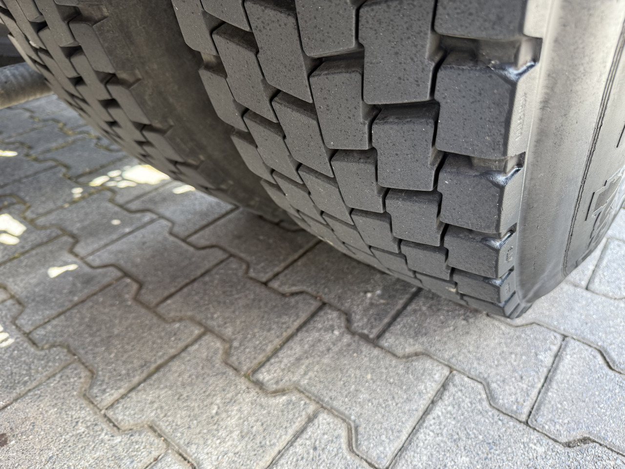 MAN TGA 18.430 Kran Palfinger 16502 bis 26.5 Meter - Sattelzugmaschine: das Bild 4 MAN TGA 18.430 Kran Palfinger 16502 bis 26.5 Meter - Sattelzugmaschine: das Bild 4