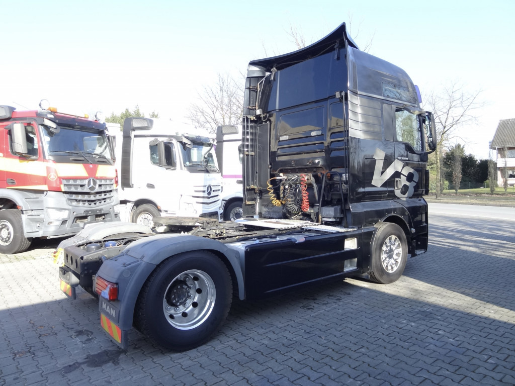 Sattelzugmaschine MAN TGX 18.680 V8: das Bild 13