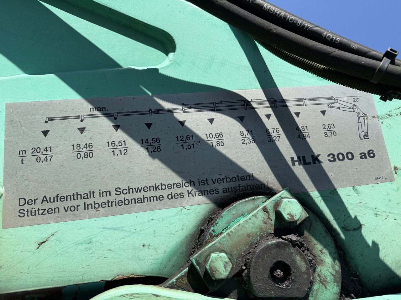 Volvo FM12 420 4X4 Kran MKG 300 bis 24 Meter - Pritsche LKW, Autokran: das Bild 3 Volvo FM12 420 4X4 Kran MKG 300 bis 24 Meter - Pritsche LKW, Autokran: das Bild 3