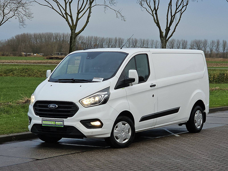 Ford Transit Custom 2.0 TDCI 130 TREND L2 - Kleintransporter: das Bild 2 Ford Transit Custom 2.0 TDCI 130 TREND L2 - Kleintransporter: das Bild 2