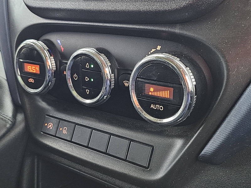 Koffer Transporter Iveco Daily 35S16 Bakwagen Laadklep!: das Bild 10