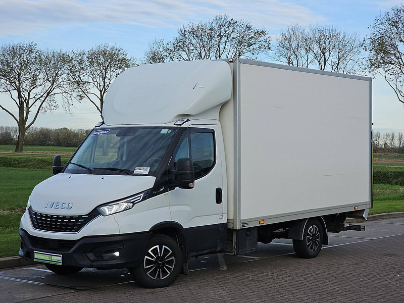 Iveco Daily 35S16 Bakwagen Laadklep! - Koffer Transporter: das Bild 2 Iveco Daily 35S16 Bakwagen Laadklep! - Koffer Transporter: das Bild 2