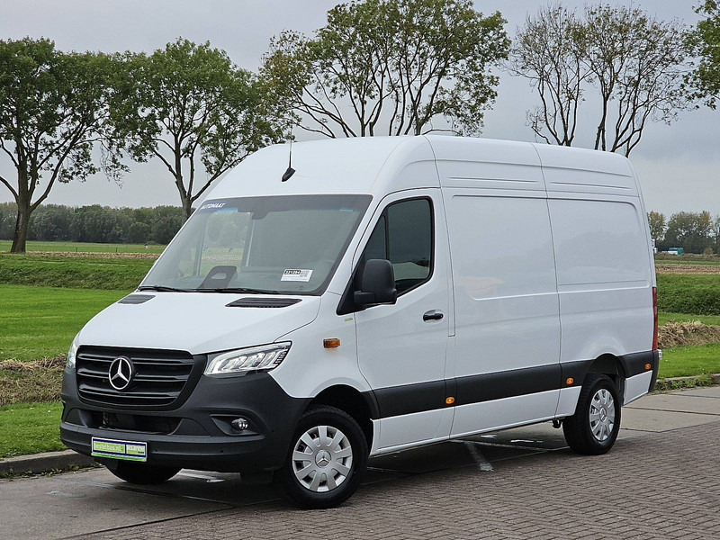 Mercedes-Benz Sprinter 317 L2H2 LED Mbux Navi - Kastenwagen: das Bild 2 Mercedes-Benz Sprinter 317 L2H2 LED Mbux Navi - Kastenwagen: das Bild 2