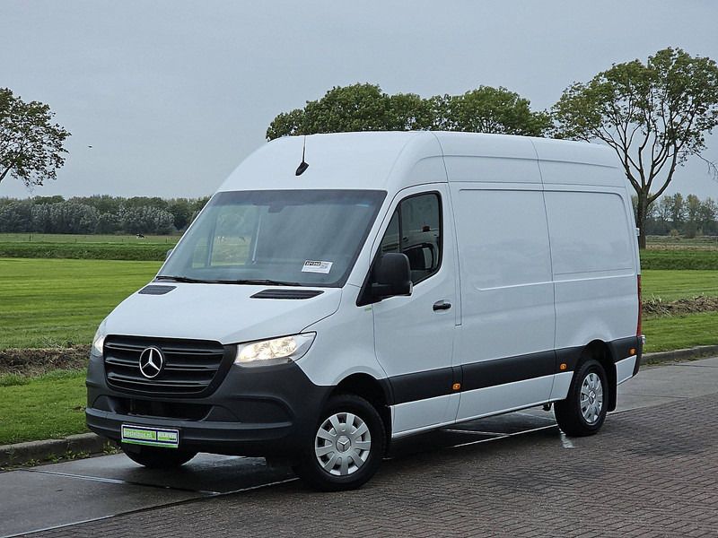 Mercedes-Benz Sprinter 317 L2H2 Navi RWD - Kastenwagen: das Bild 2 Mercedes-Benz Sprinter 317 L2H2 Navi RWD - Kastenwagen: das Bild 2