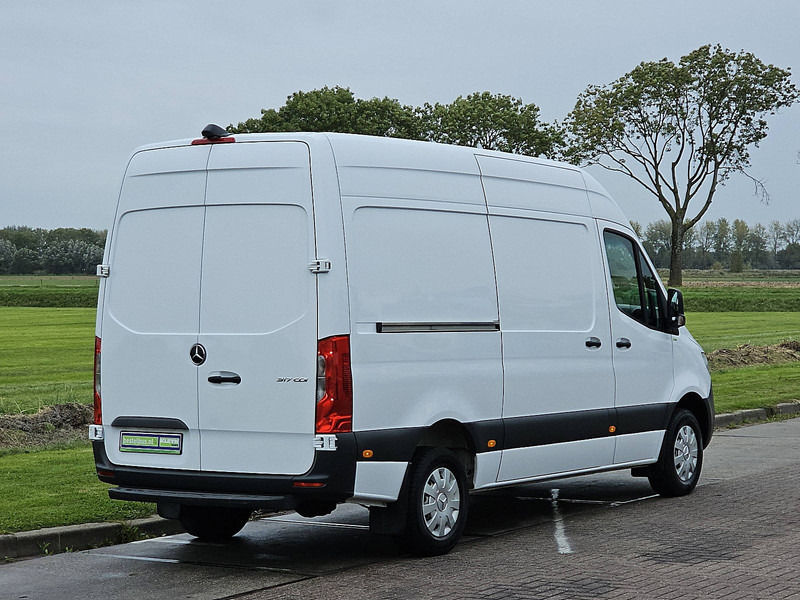 Mercedes-Benz Sprinter 317 L2H2 Navi RWD - Kastenwagen: das Bild 3 Mercedes-Benz Sprinter 317 L2H2 Navi RWD - Kastenwagen: das Bild 3