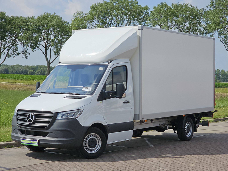 Mercedes-Benz Sprinter 317 ac LED EURO6 - Koffer Transporter: das Bild 2 Mercedes-Benz Sprinter 317 ac LED EURO6 - Koffer Transporter: das Bild 2