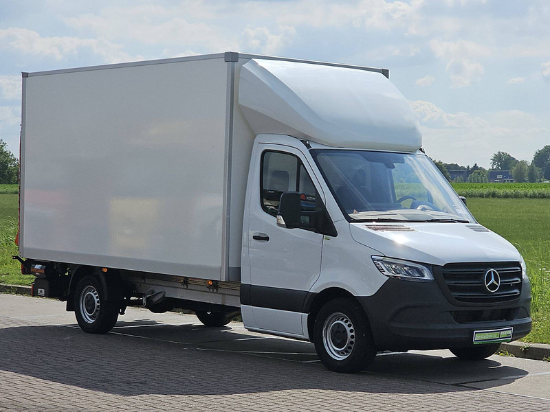 Mercedes-Benz Sprinter 317 ac LED EURO6 - Koffer Transporter: das Bild 5 Mercedes-Benz Sprinter 317 ac LED EURO6 - Koffer Transporter: das Bild 5