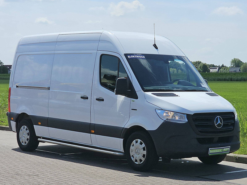 Mercedes-Benz eSprinter L2H2 35 KWH - Kastenwagen, Elektro-Transporter: das Bild 5 Mercedes-Benz eSprinter L2H2 35 KWH - Kastenwagen, Elektro-Transporter: das Bild 5