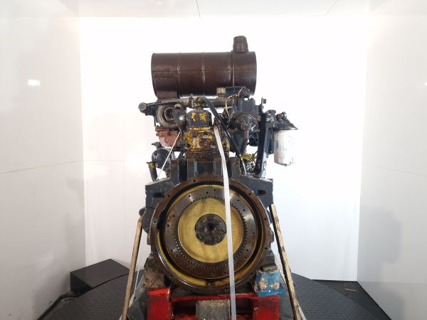 Komatsu S6D108-1 Engine (Plant) - Motor für Baumaschine: das Bild 4 Komatsu S6D108-1 Engine (Plant) - Motor für Baumaschine: das Bild 4