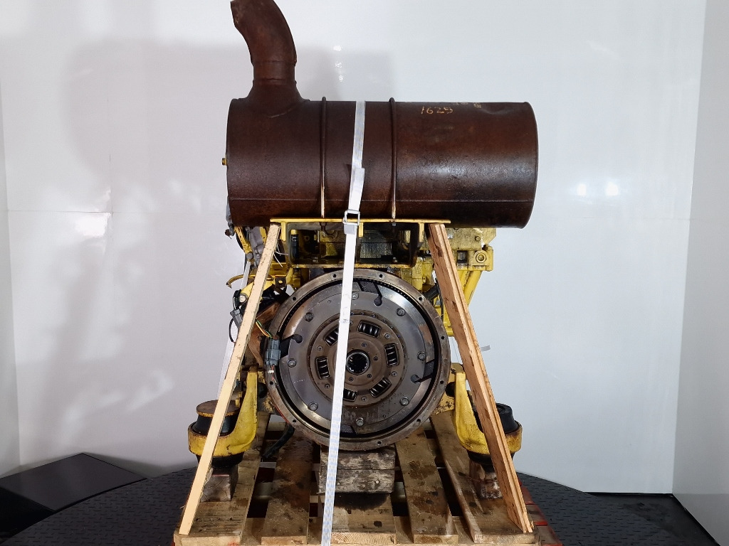 Komatsu SA6D95L-1 - Motor für Baumaschine: das Bild 2 Komatsu SA6D95L-1 - Motor für Baumaschine: das Bild 2